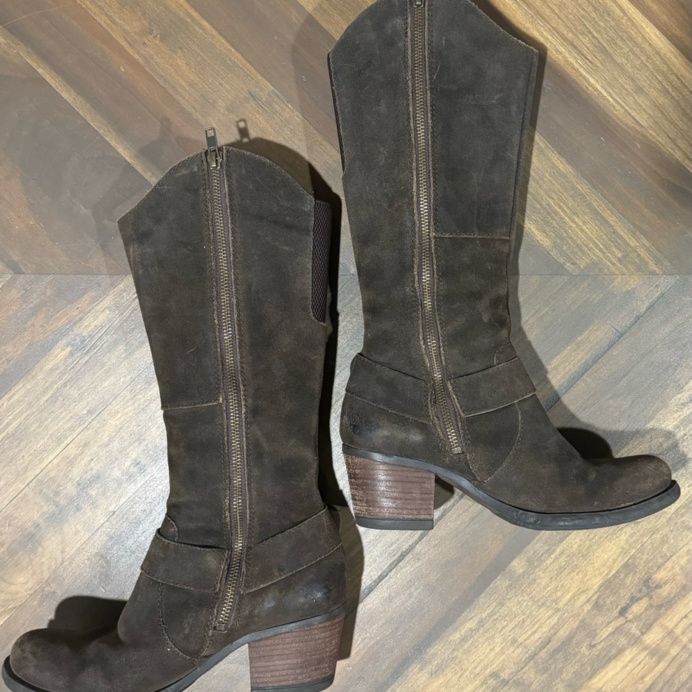 Born Brown Sueded Leather Heeled Boots with Buckle - Picture 6 of 16